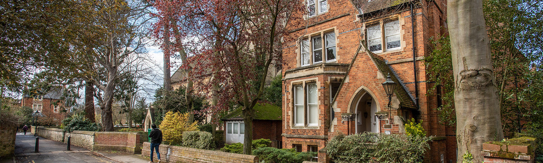 A red brick building